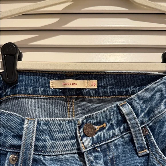Levi’s Baggy Dad Blue Denim Jeans - Picture 3 of 3